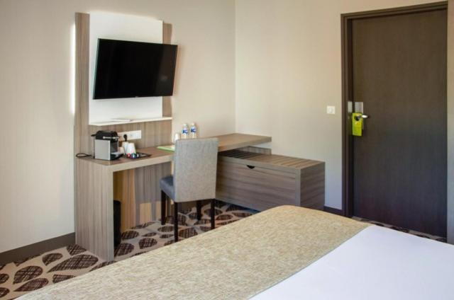 Contact Hotel Le Provencal Bordeaux Lac Kültér fotó